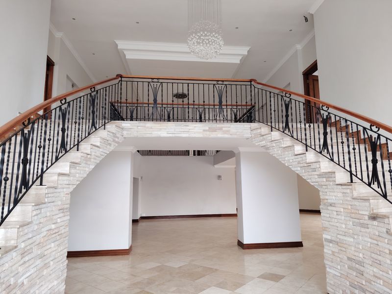 House For Sale In Pretoria - Photo 2