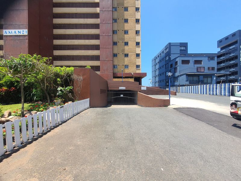 Apartment For Sale In Amanzimtoti - Photo 3