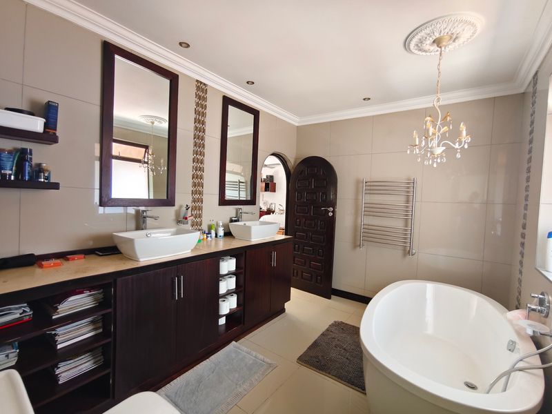 House For Sale In Bloemfontein - Photo 4