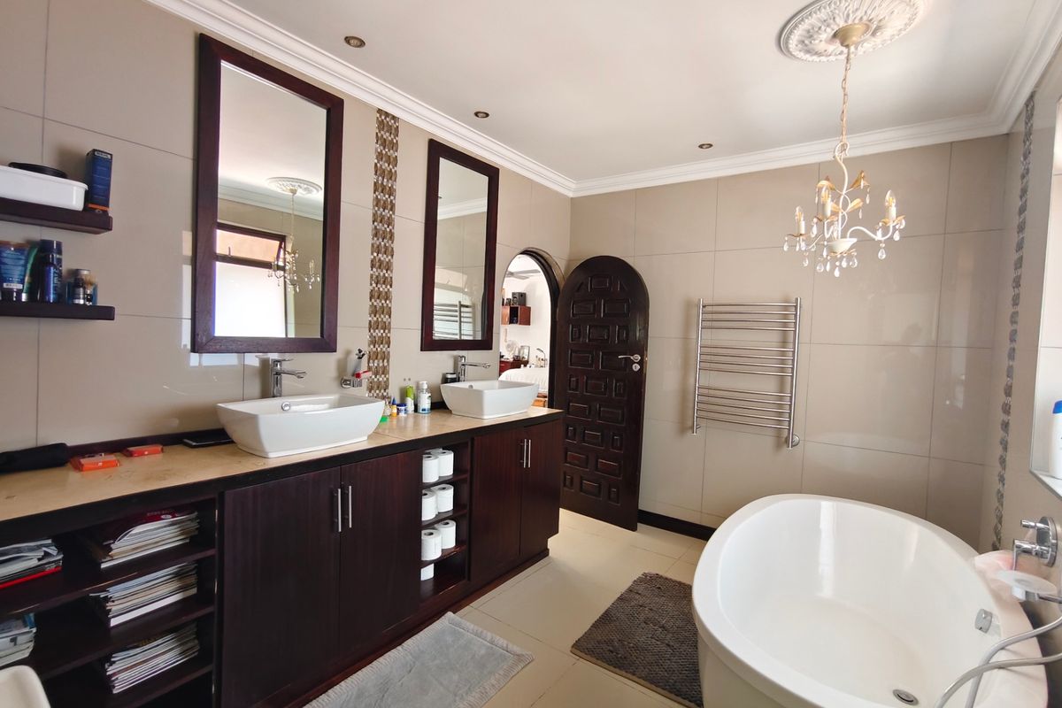 House For Sale In Bloemfontein - Photo 4