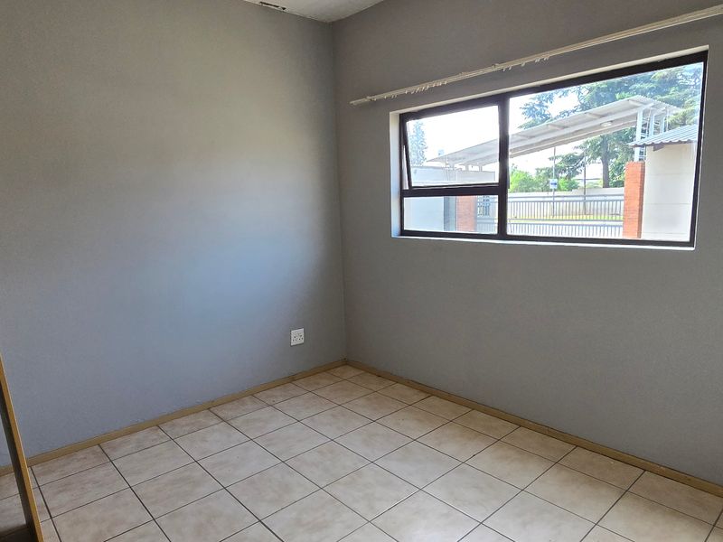 Apartment For Sale In Benoni - Photo 9