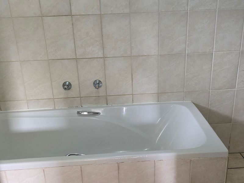 Apartment For Sale In Benoni - Photo 8