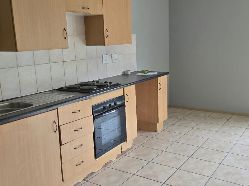 Apartment For Sale In Benoni - Photo 2