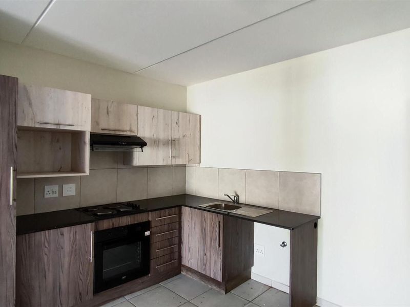 Apartment For Sale In Benoni - Photo 10