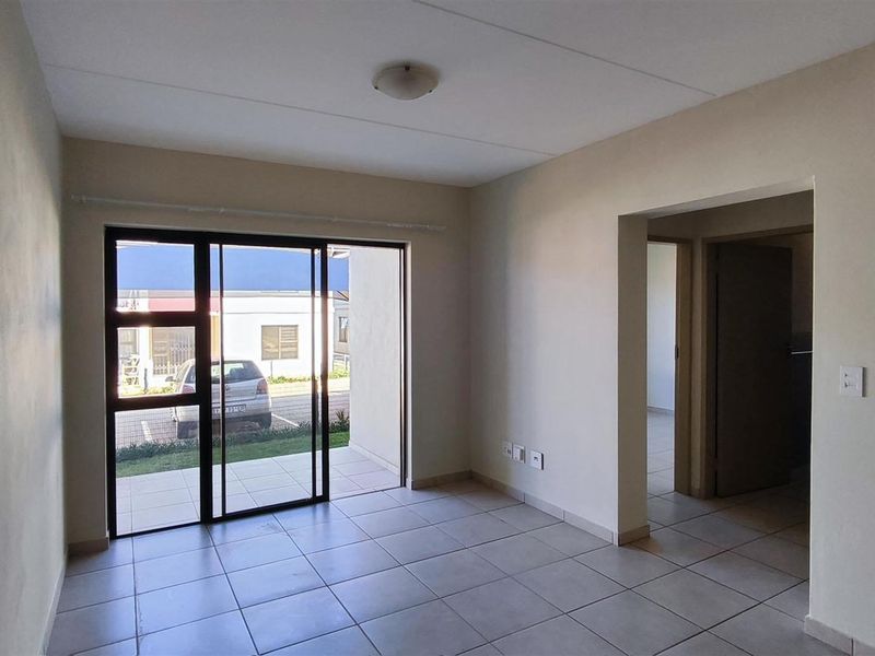 Apartment For Sale In Benoni - Photo 6