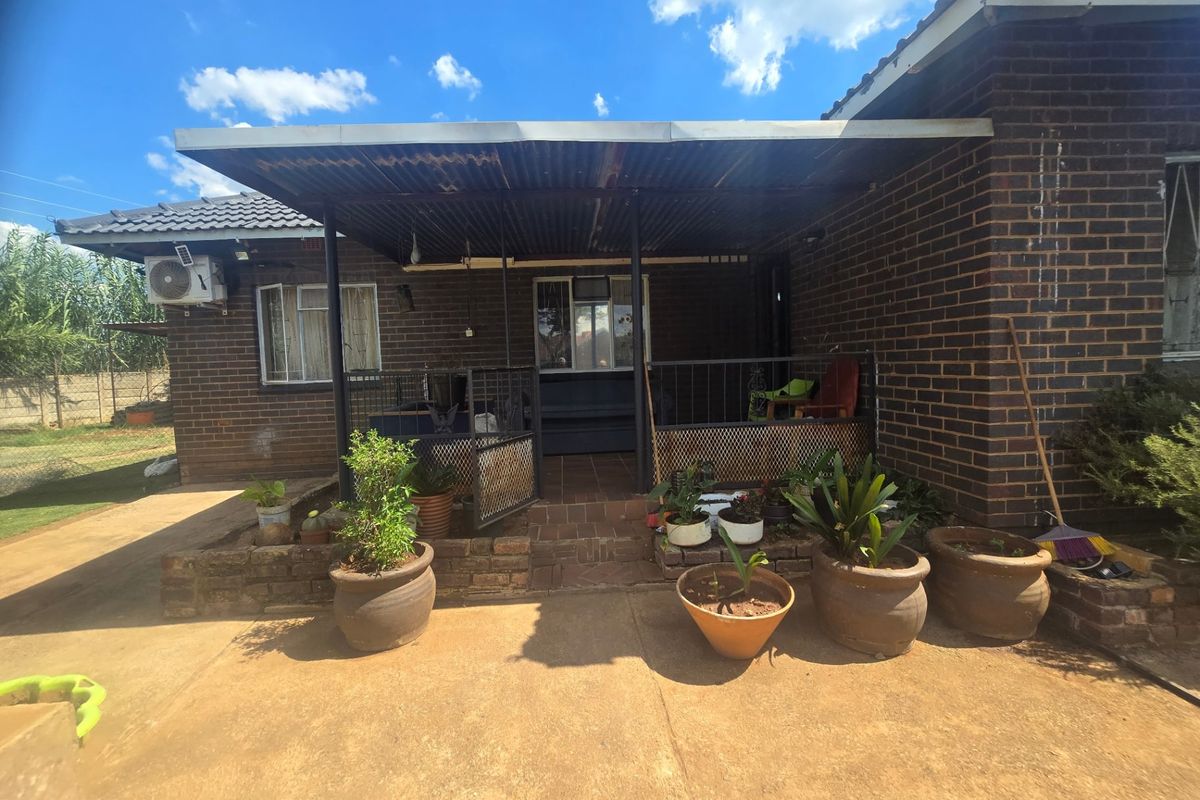 House Pending Sale In Cullinan - Photo 3