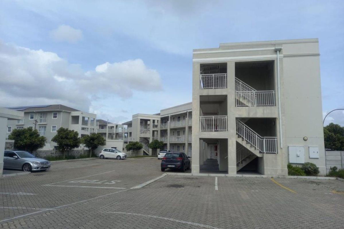 Apartment For Sale In Parow - Photo 4