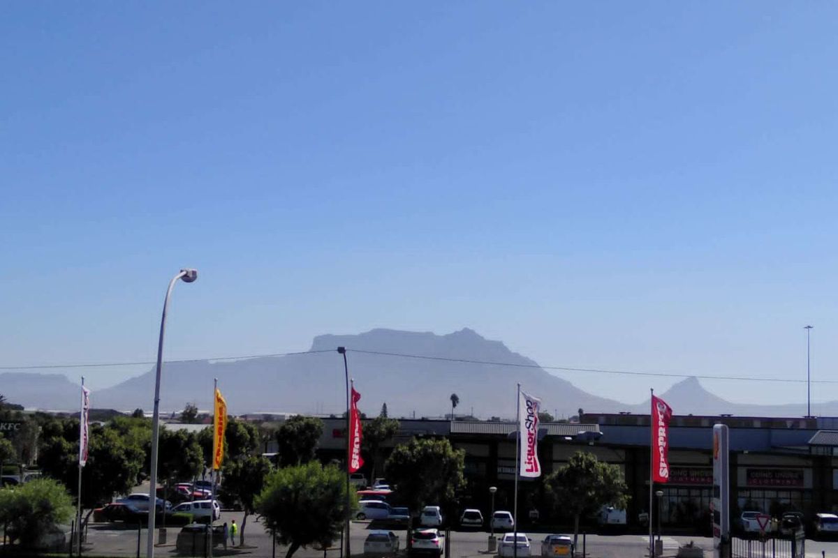 Apartment For Sale In Parow - Photo 2