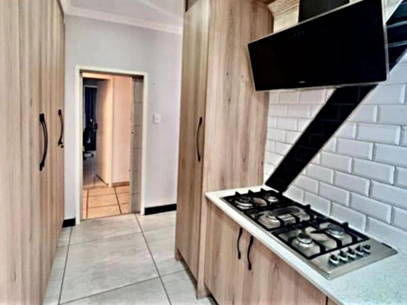 House For Sale In Pretoria - Photo 9