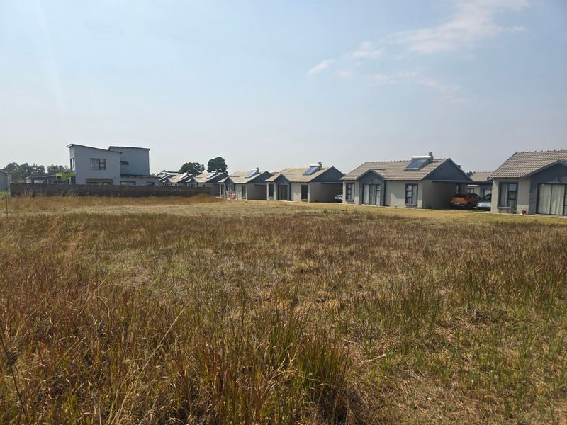 Vacant Land Pending Sale In Rayton - Photo 7