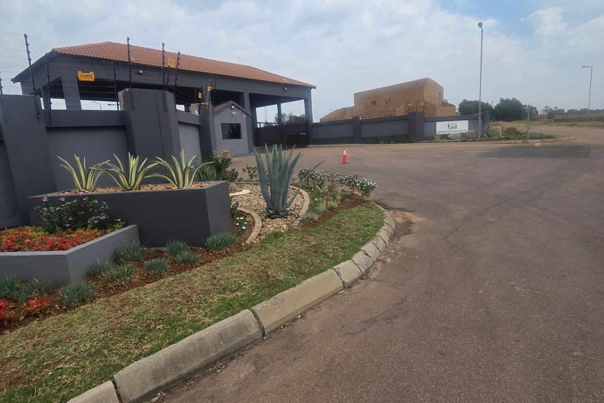 Vacant Land Pending Sale In Rayton - Photo 5