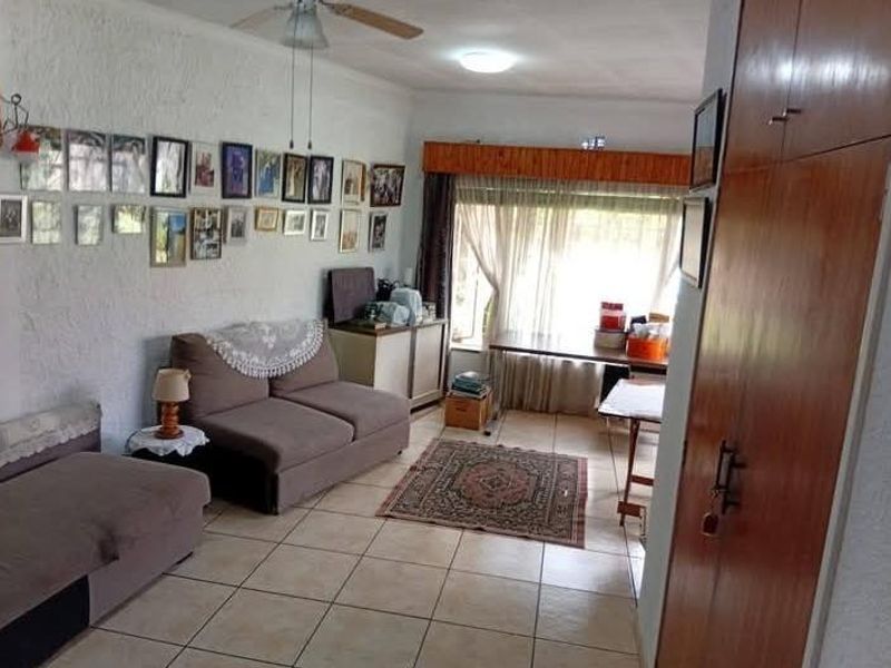 House For Sale In Germiston - Photo 5