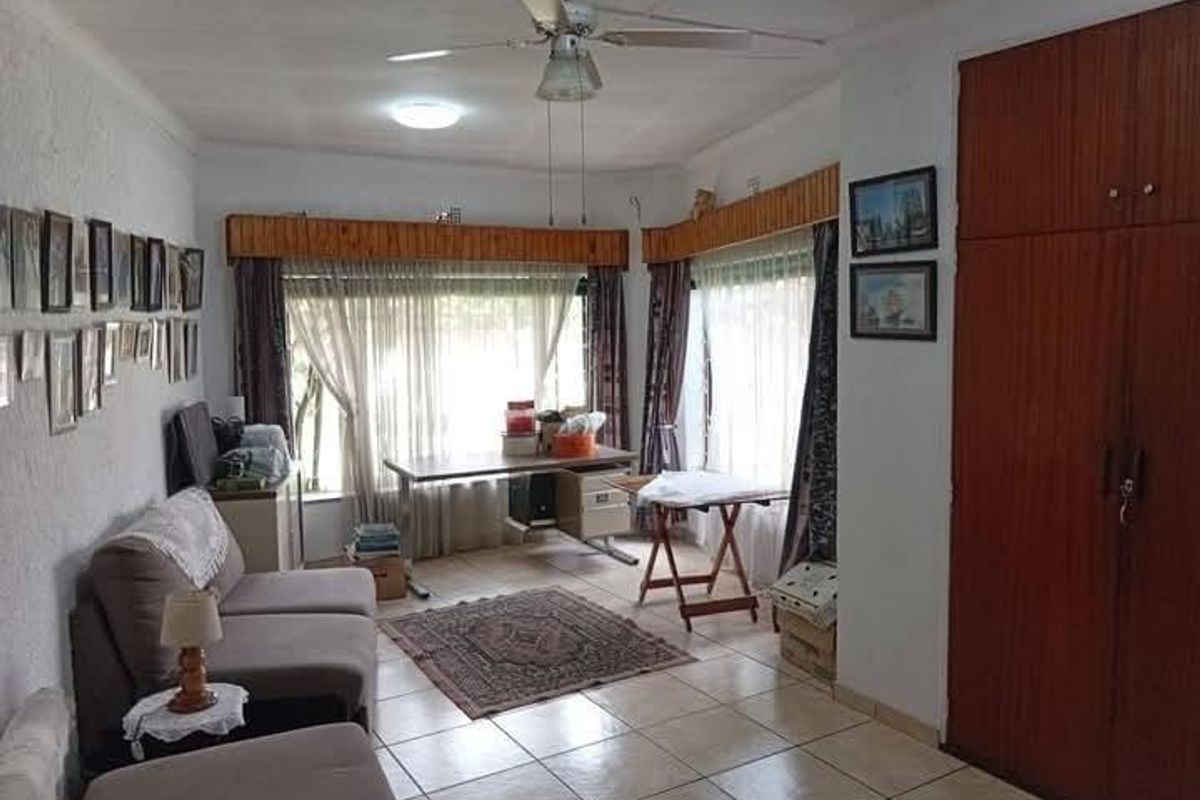 House For Sale In Germiston - Photo 4