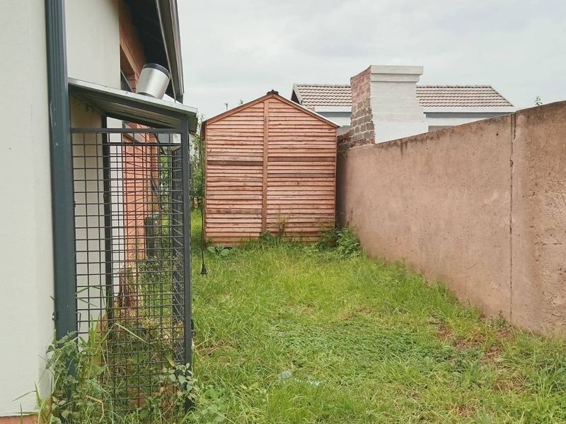 House For Sale In Akasia - Photo 9