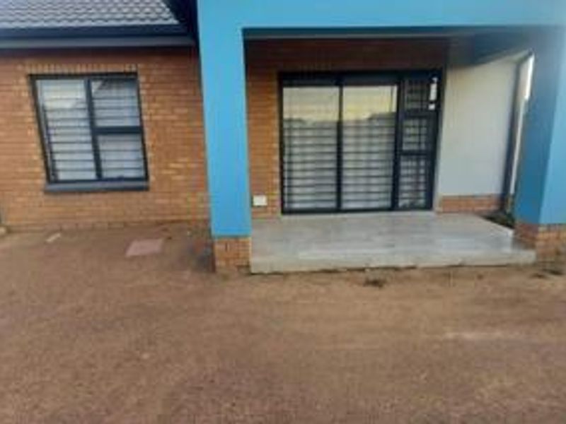 House For Sale In Akasia - Photo 3