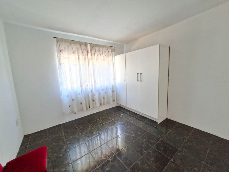 Apartment Rental Monthly In Verulam - Photo 3