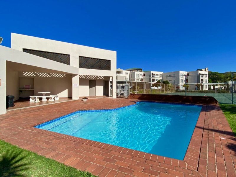 Apartment For Sale In Margate - Photo 2