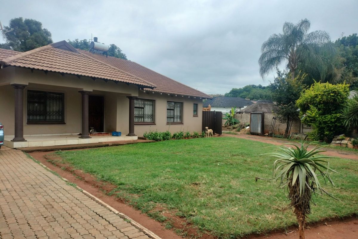 House For Sale In Cullinan - Photo 2