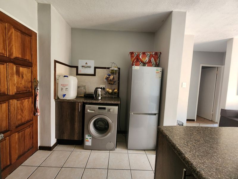 Apartment Rental Monthly In Pretoria - Photo 8