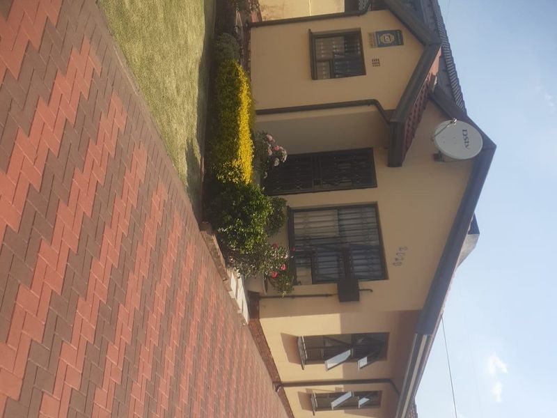 House For Sale In Soweto - Photo 5