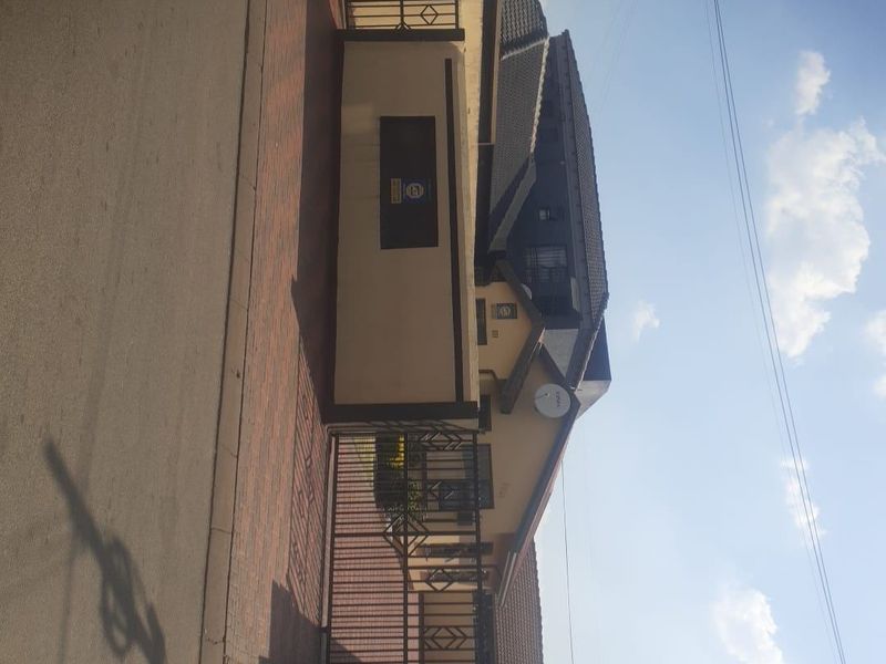 House For Sale In Soweto - Photo 3