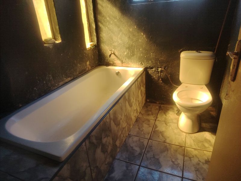 House For Sale In Brakpan - Photo 4