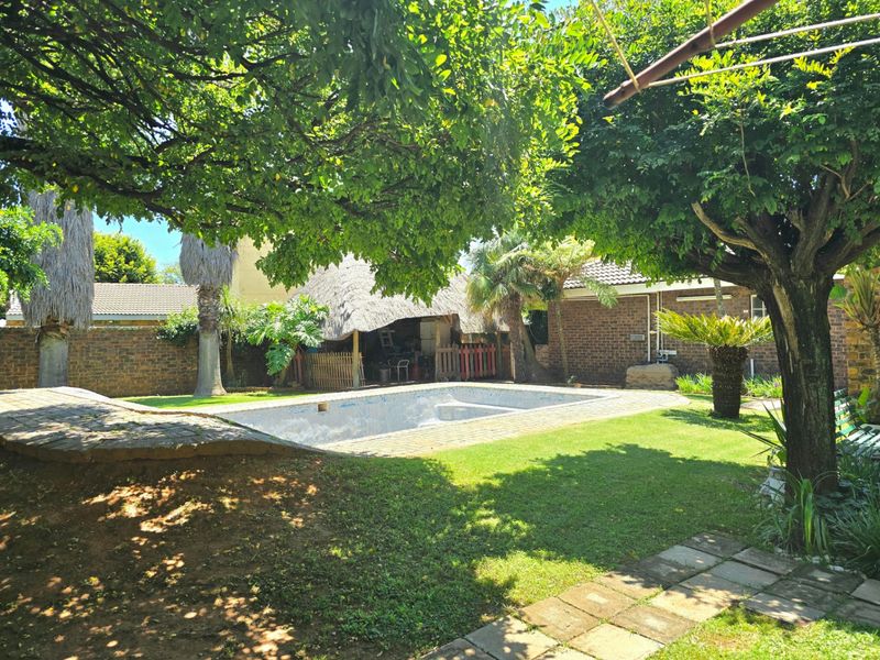 House Pending Sale In Middelburg - Photo 7