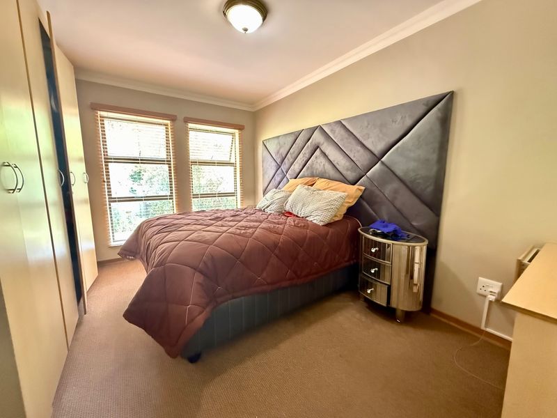 Townhouse Pending Sale In Bloemfontein - Photo 8