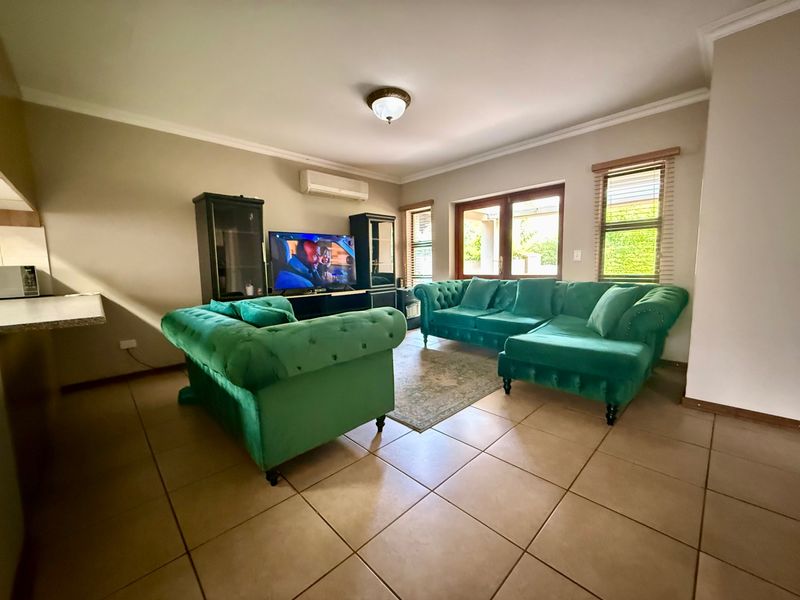 Townhouse Pending Sale In Bloemfontein - Photo 3