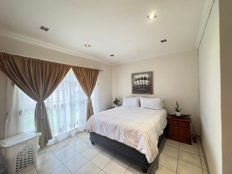 Townhouse For Sale In Midrand - Photo 10