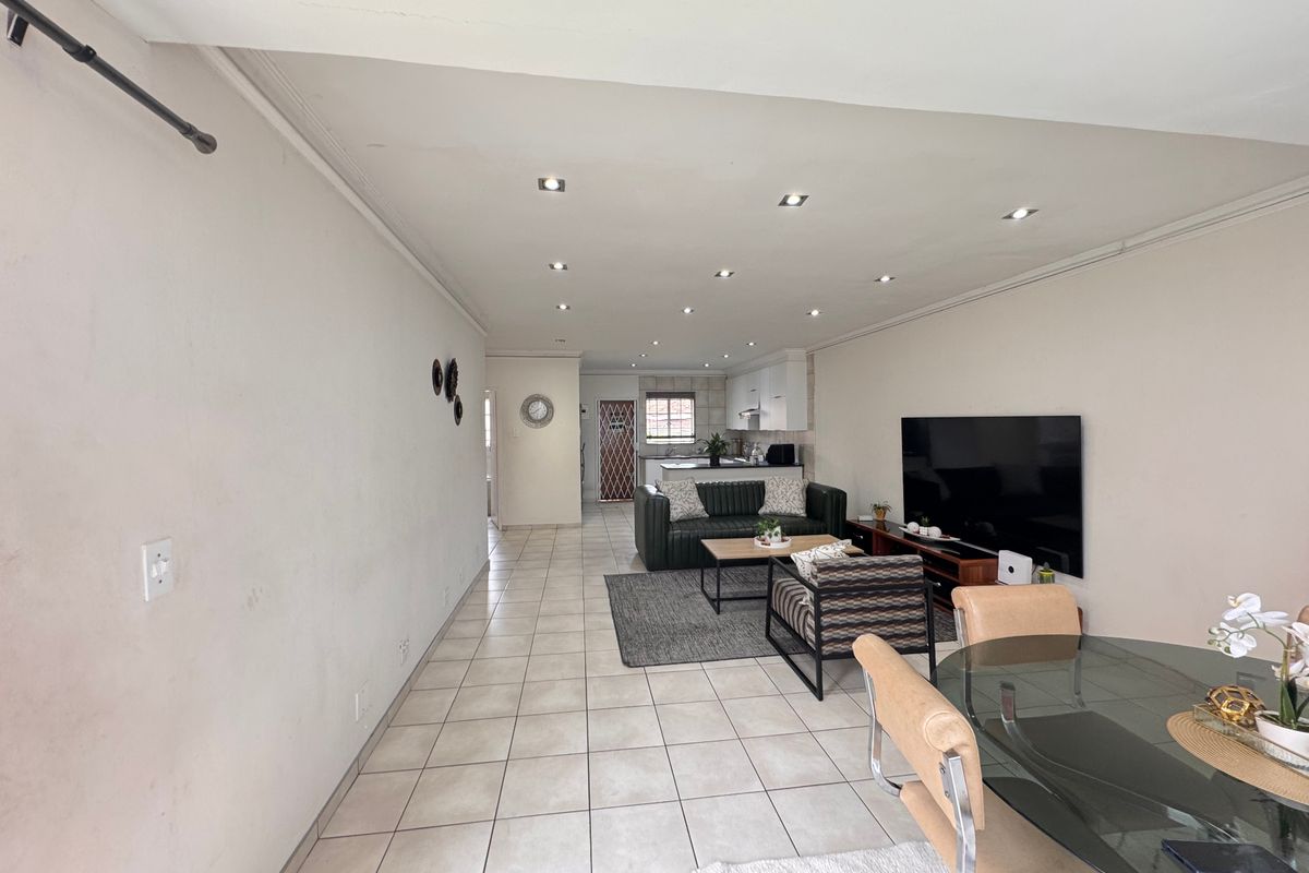 Townhouse For Sale In Midrand - Photo 5