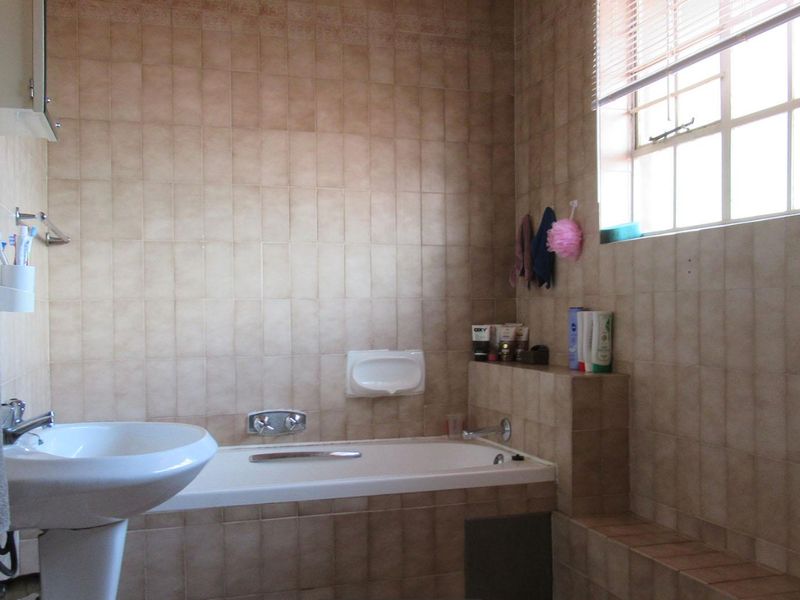 Townhouse For Sale In Boksburg - Photo 9