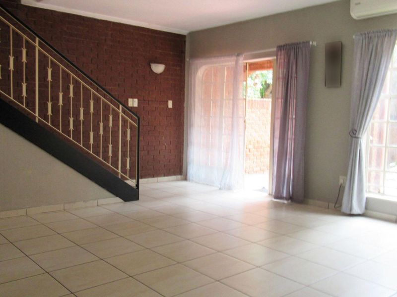 Townhouse For Sale In Boksburg - Photo 6