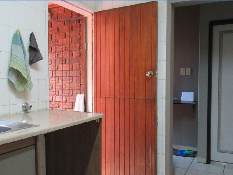 Townhouse For Sale In Boksburg - Photo 4