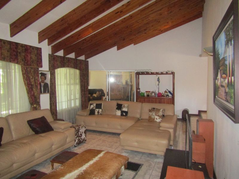 House For Sale In Sandton - Photo 4