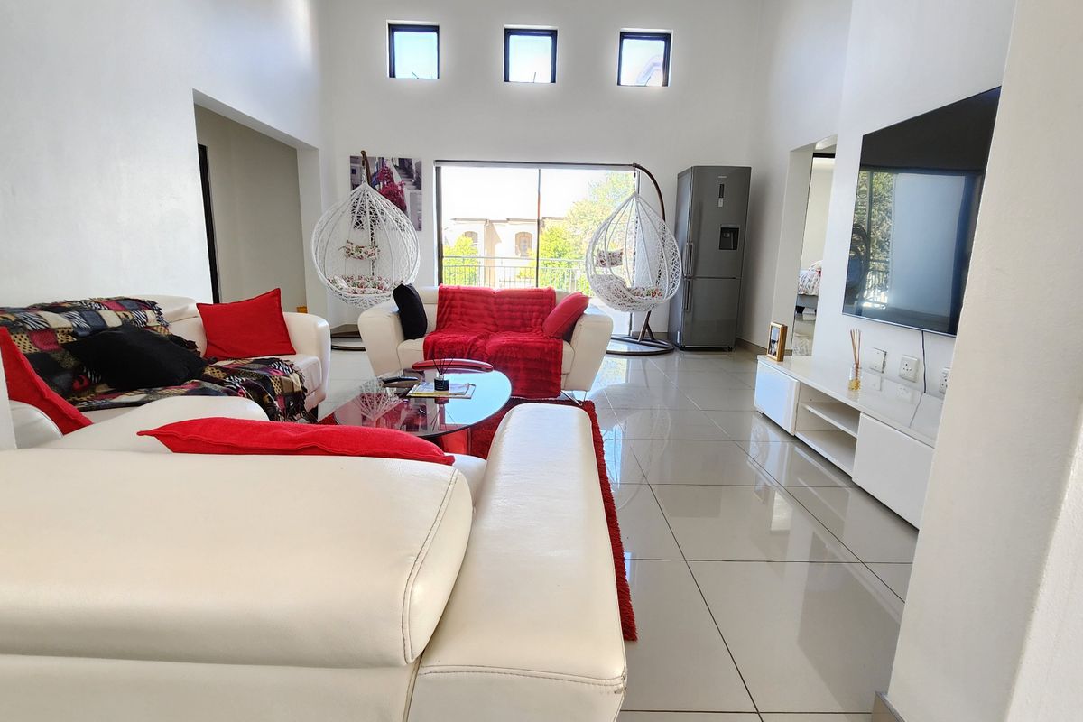 House Pending Sale In Centurion - Photo 4