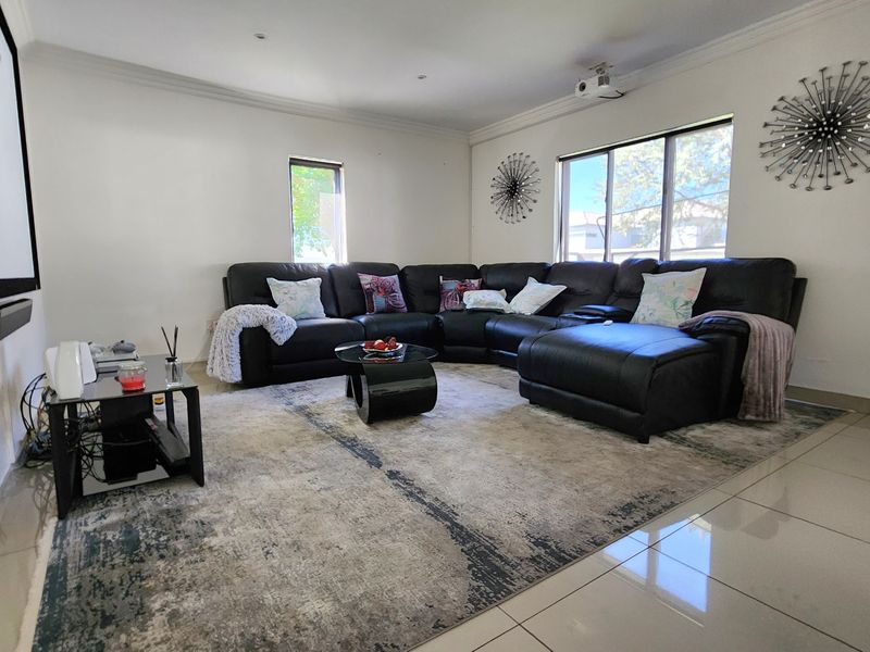 House Pending Sale In Centurion - Photo 10