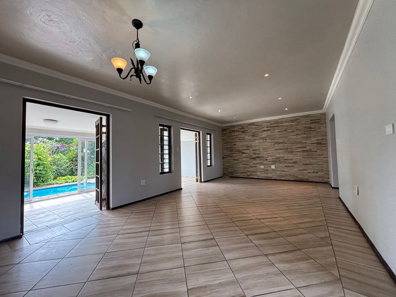 Townhouse For Sale In Margate - Photo 10