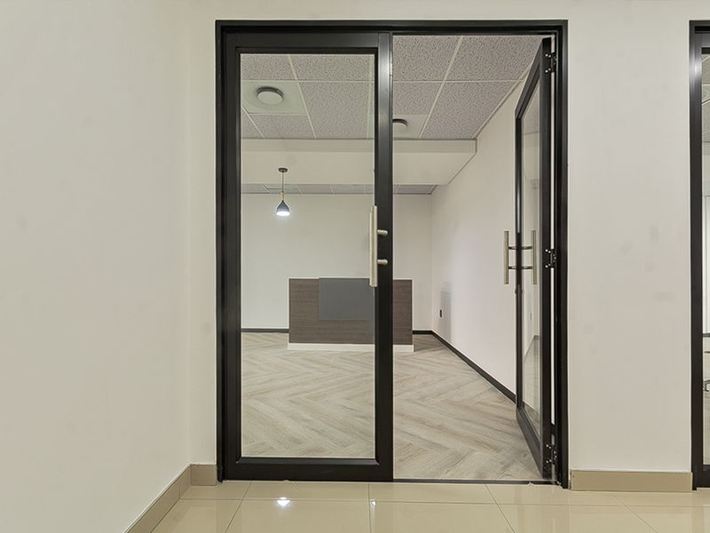 Commercial Rental Monthly In Johannesburg - Photo 4