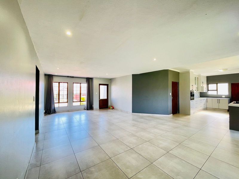 House For Sale In Centurion - Photo 6