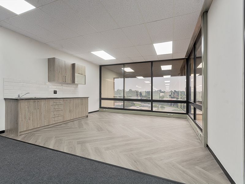 Commercial Rental Monthly In Johannesburg - Photo 4