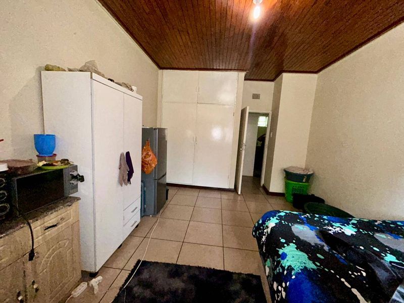 Apartment For Sale In Pretoria - Photo 7