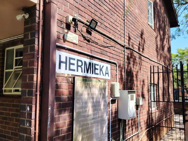 Apartment For Sale In Pretoria - Photo 3