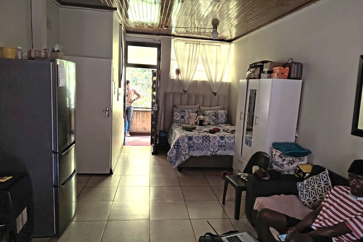 Apartment For Sale In Pretoria - Photo 5
