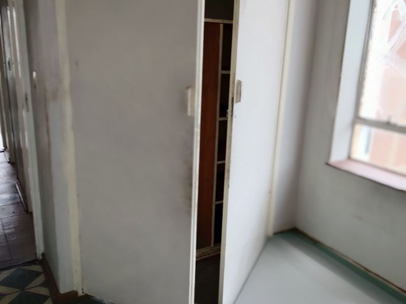 Apartment For Sale In Pretoria - Photo 9