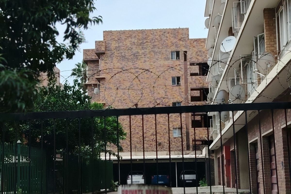 Apartment For Sale In Pretoria - Photo 2