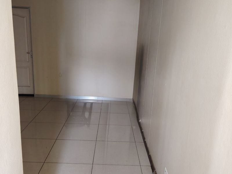 Apartment For Sale In Pretoria - Photo 6