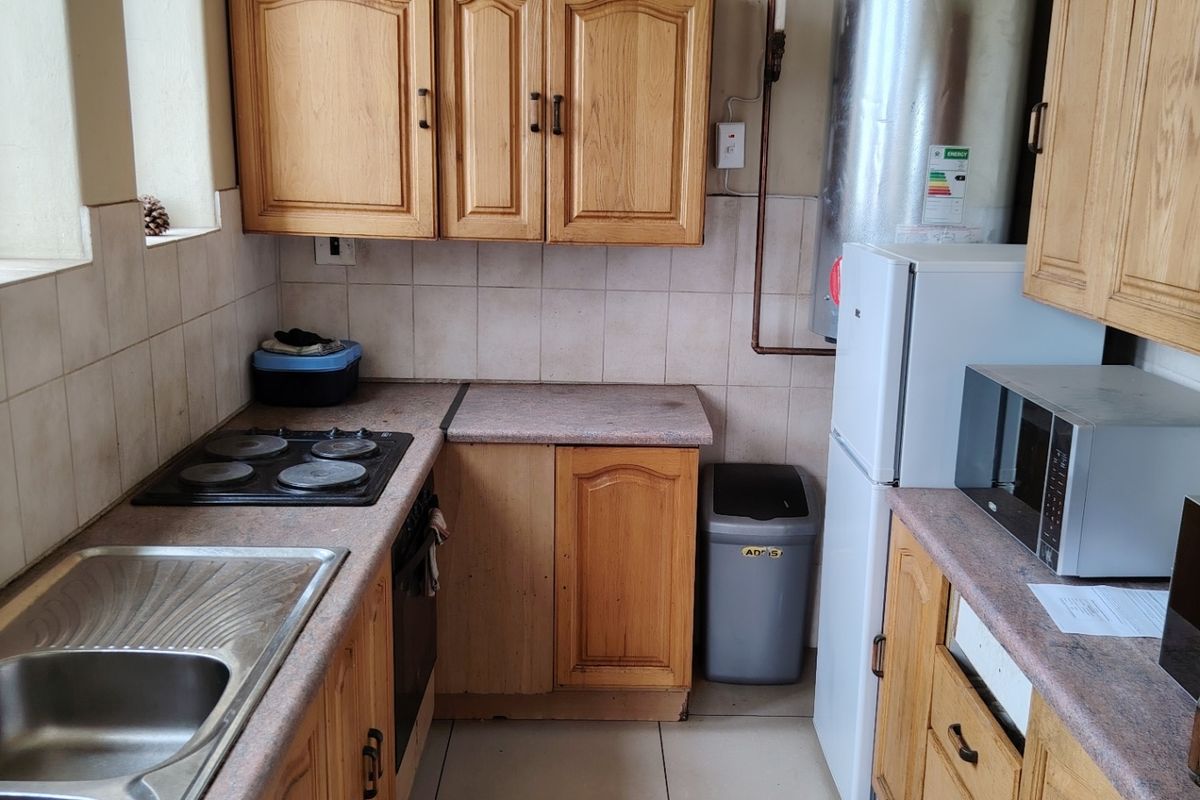 Apartment For Sale In Pretoria - Photo 5