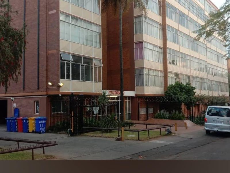 Apartment For Sale In Pretoria - Photo 2