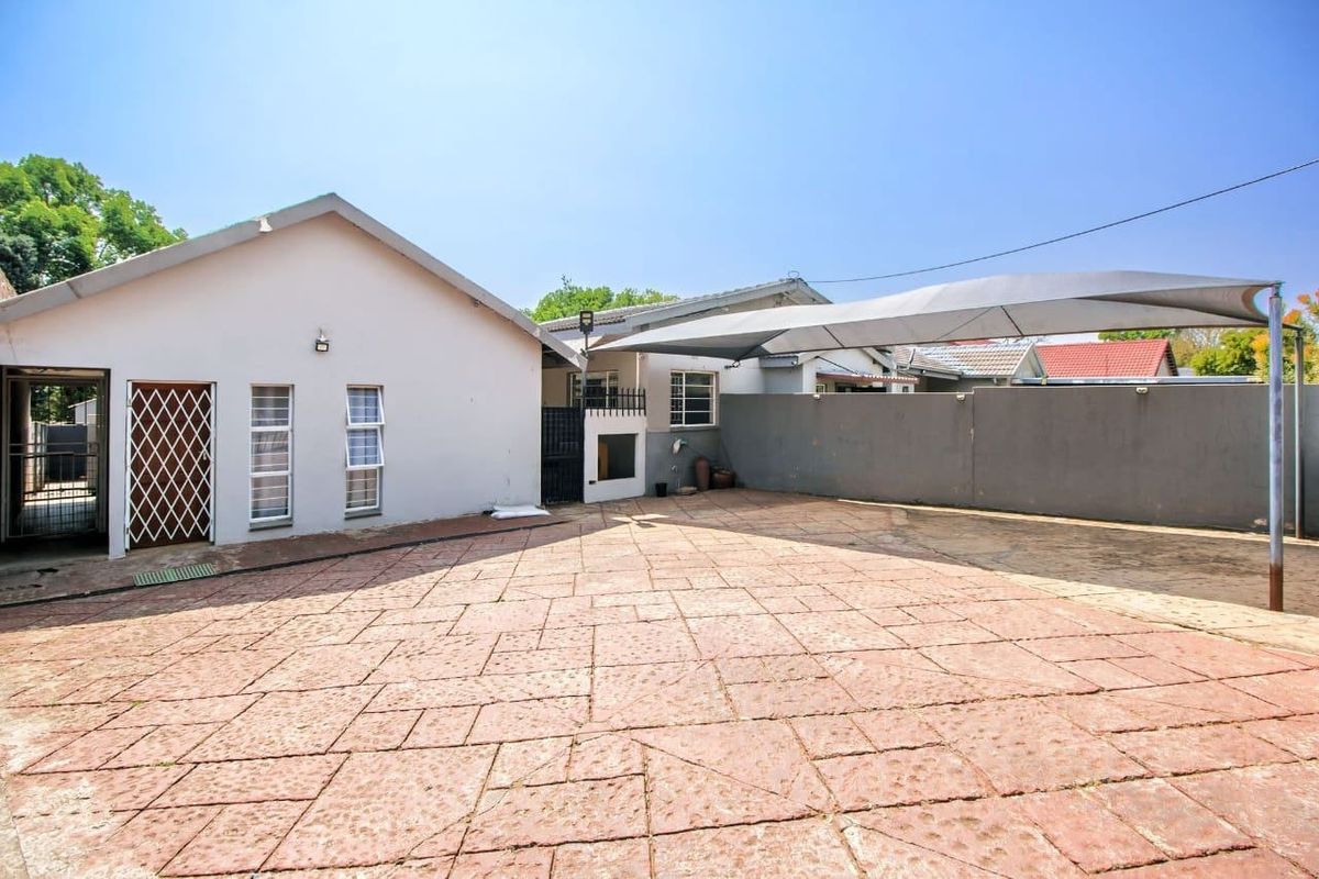 House For Sale In Pretoria - Photo 4
